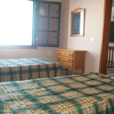 Villa La Caleta Sleeps 10 Wifi