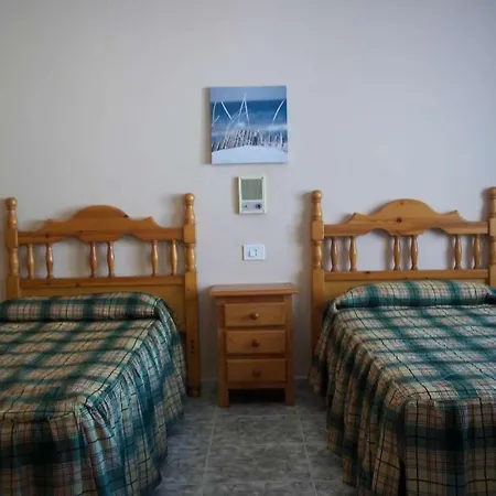 Villa La Caleta Sleeps 10 Wifi