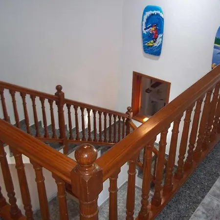 La Caleta Sleeps 10 Wifi Villa