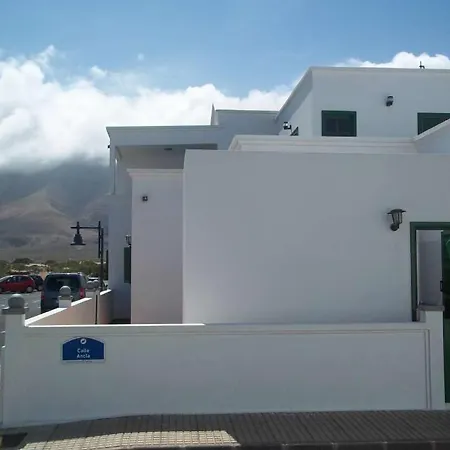 וילה La Caleta Sleeps 10 Wifi פאמארה